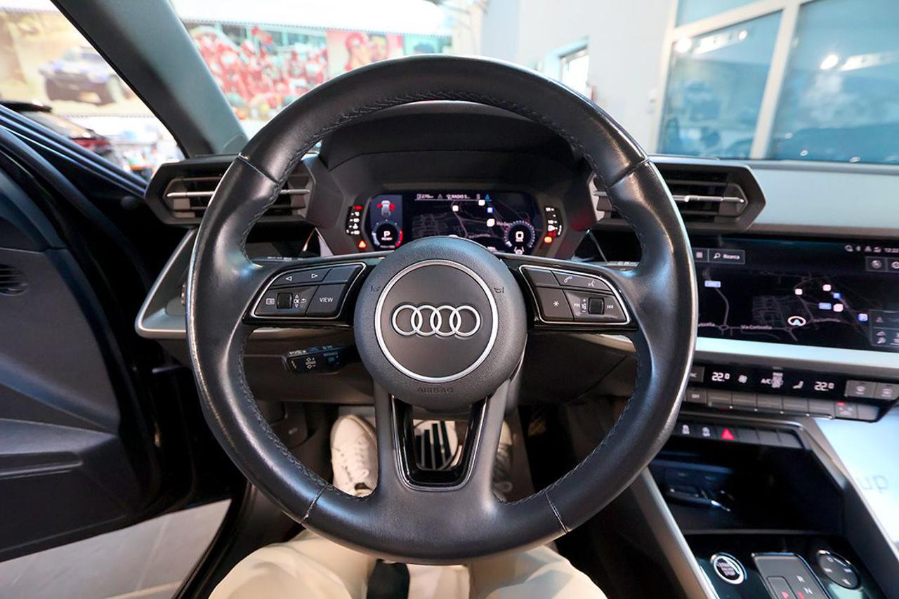 AUDI A3 35 TDI Sportback S-Tronic Business - 20