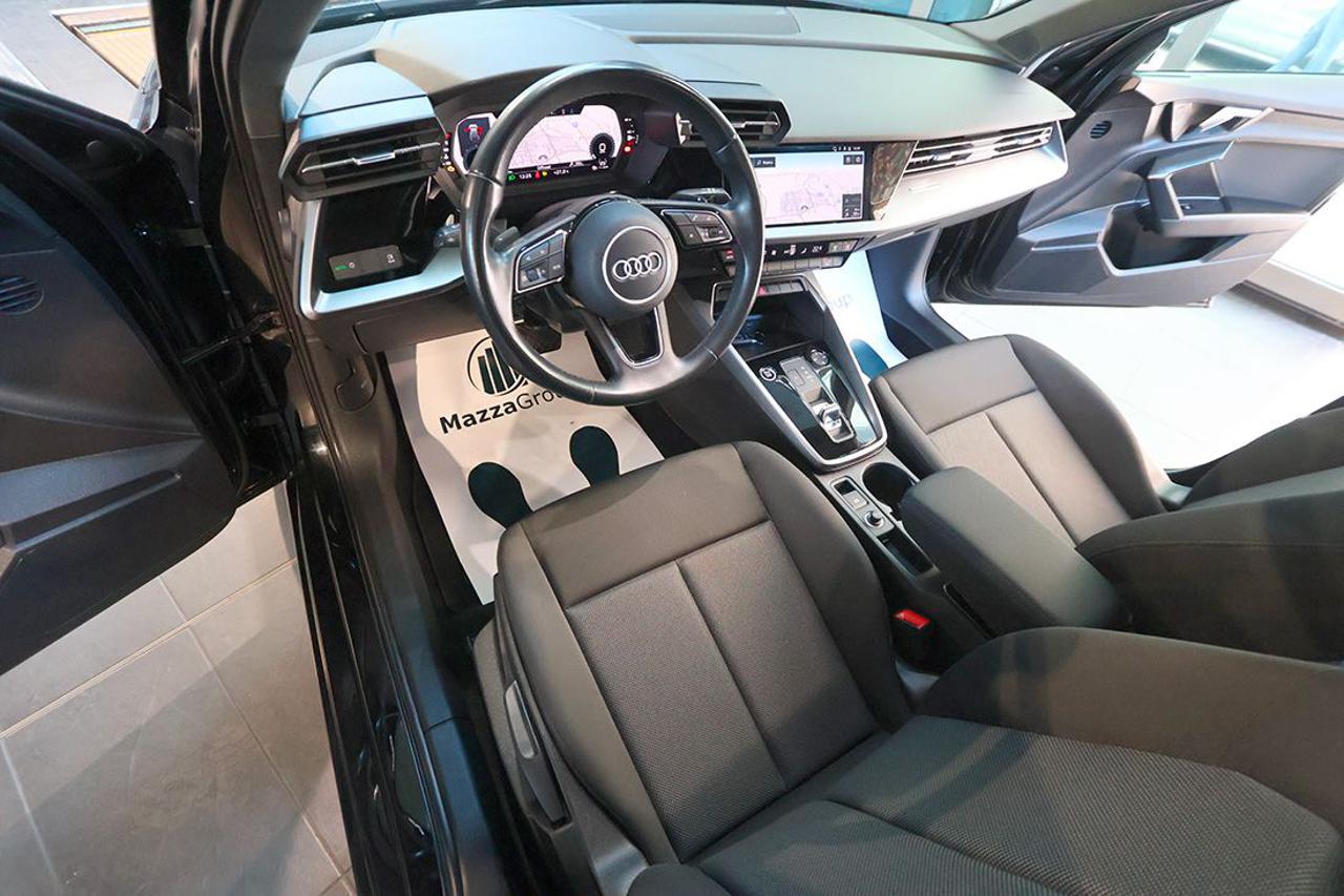 AUDI A3 35 TDI Sportback S-Tronic Business - 13