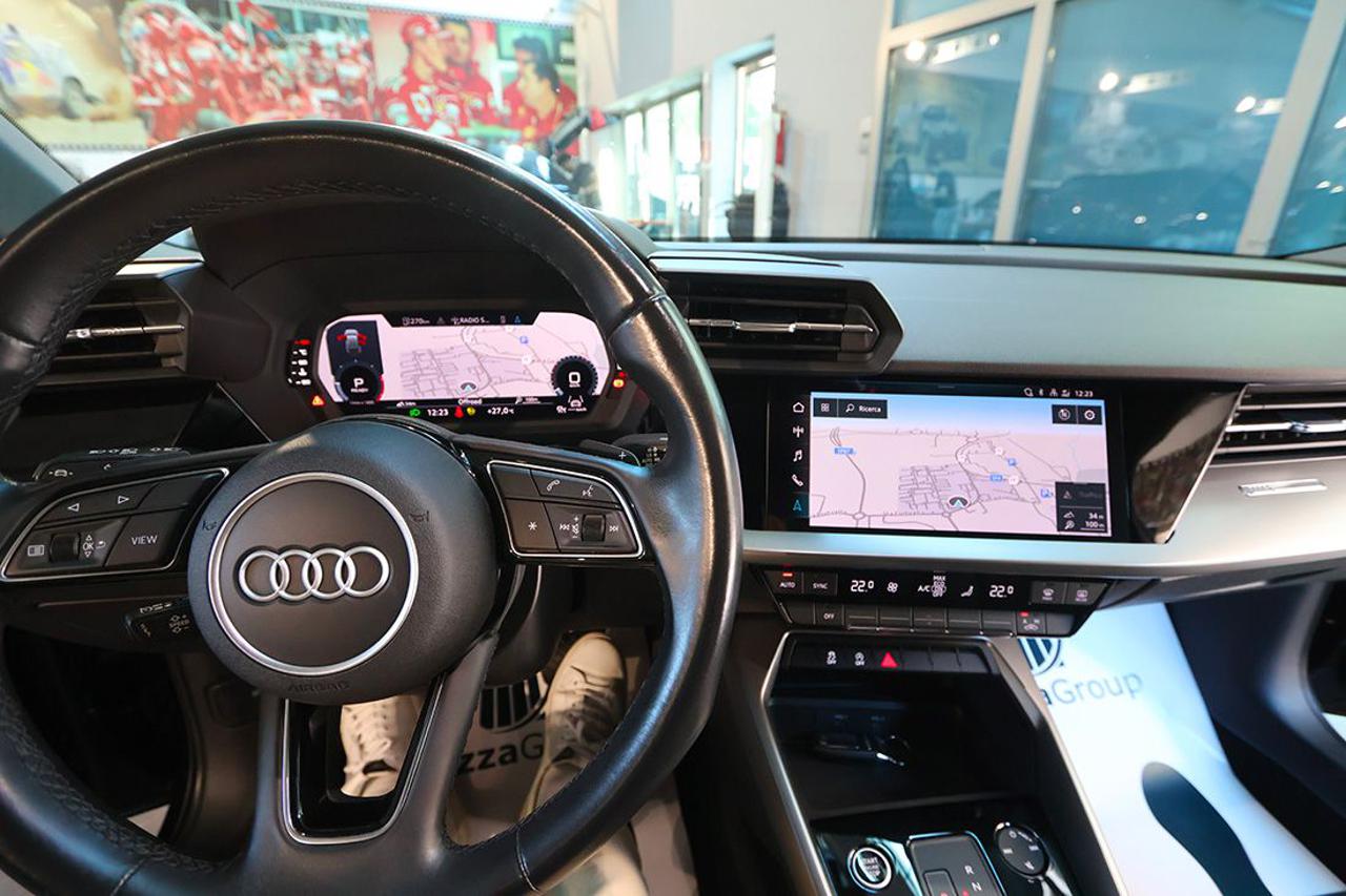 AUDI A3 35 TDI Sportback S-Tronic Business - 30