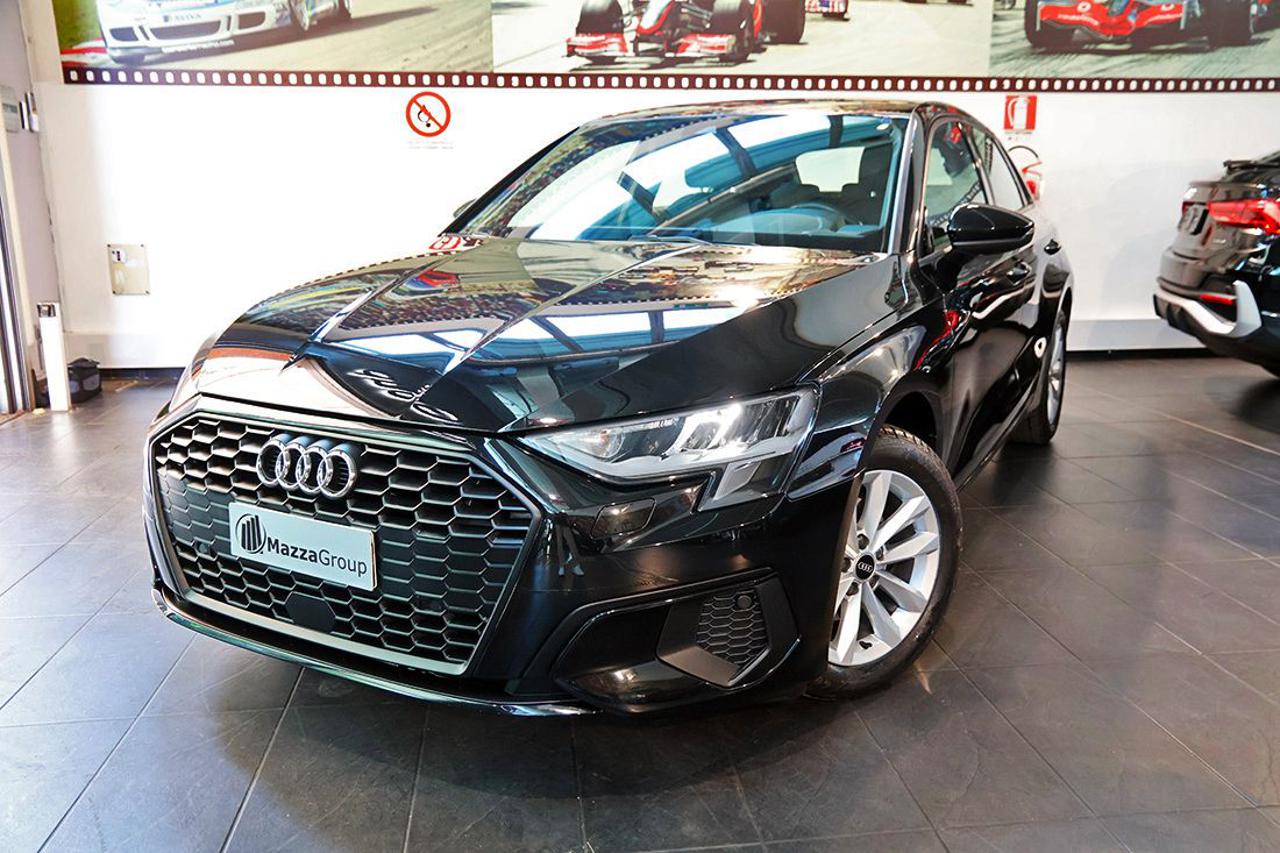 AUDI A3 35 TDI Sportback S-Tronic Business - 7