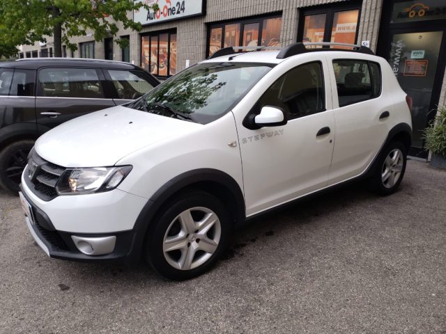 DACIA Sandero Bianco pastello