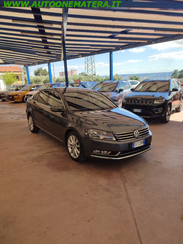 VOLKSWAGEN Passat Argento metallizzato