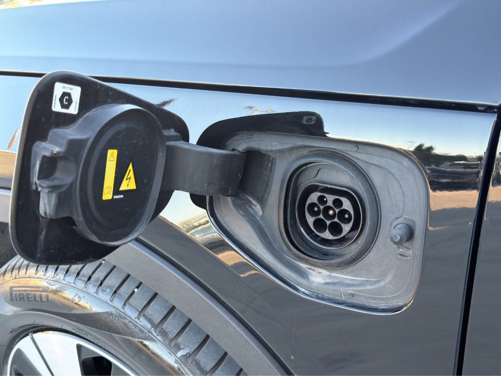 VOLVO XC40 T5 Recharge Plug-in Hybrid automatico Core - 16