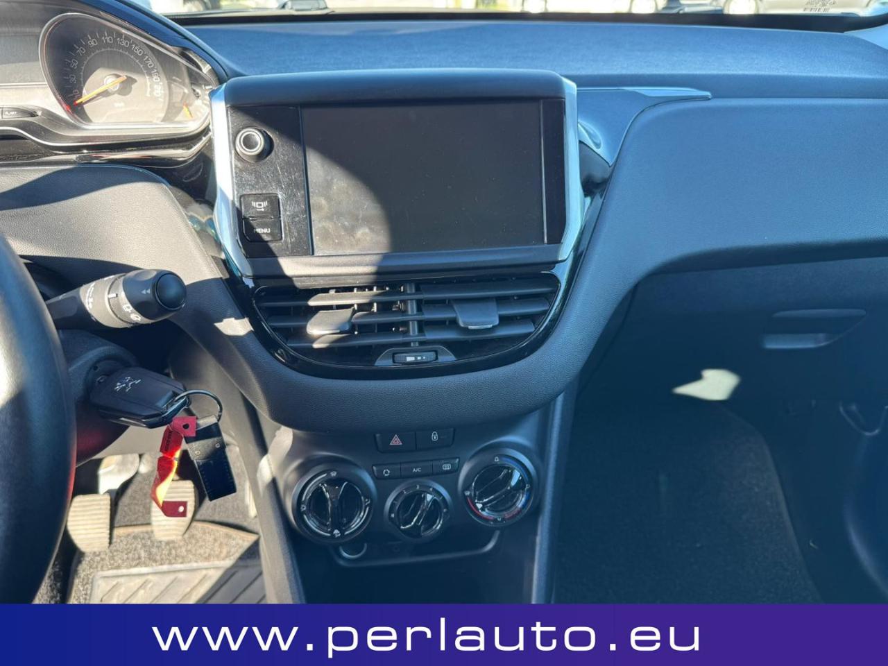 PEUGEOT 208 1.4 8V HDi 68CV 5p. Active - 10