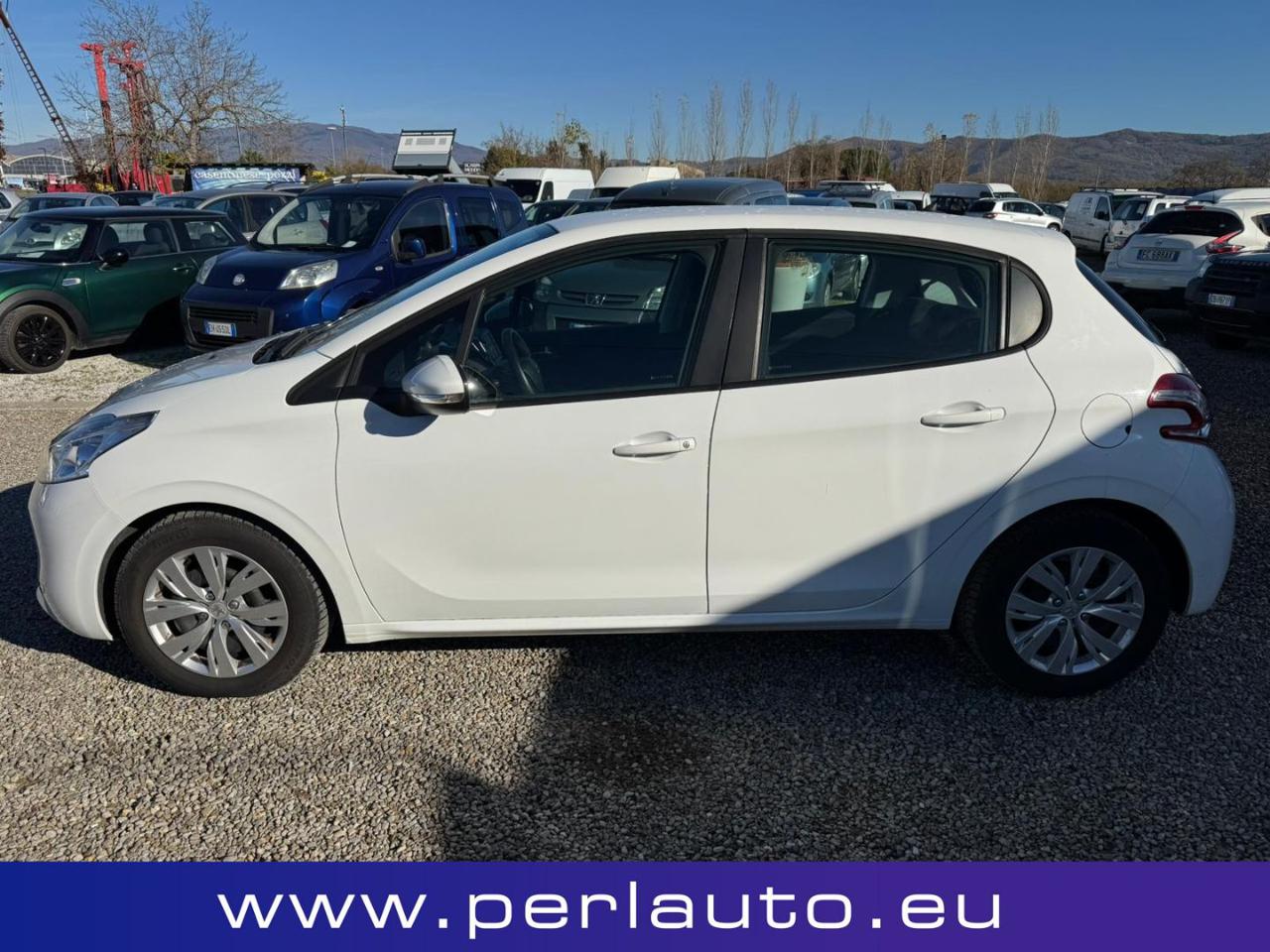 PEUGEOT 208 1.4 8V HDi 68CV 5p. Active - 4