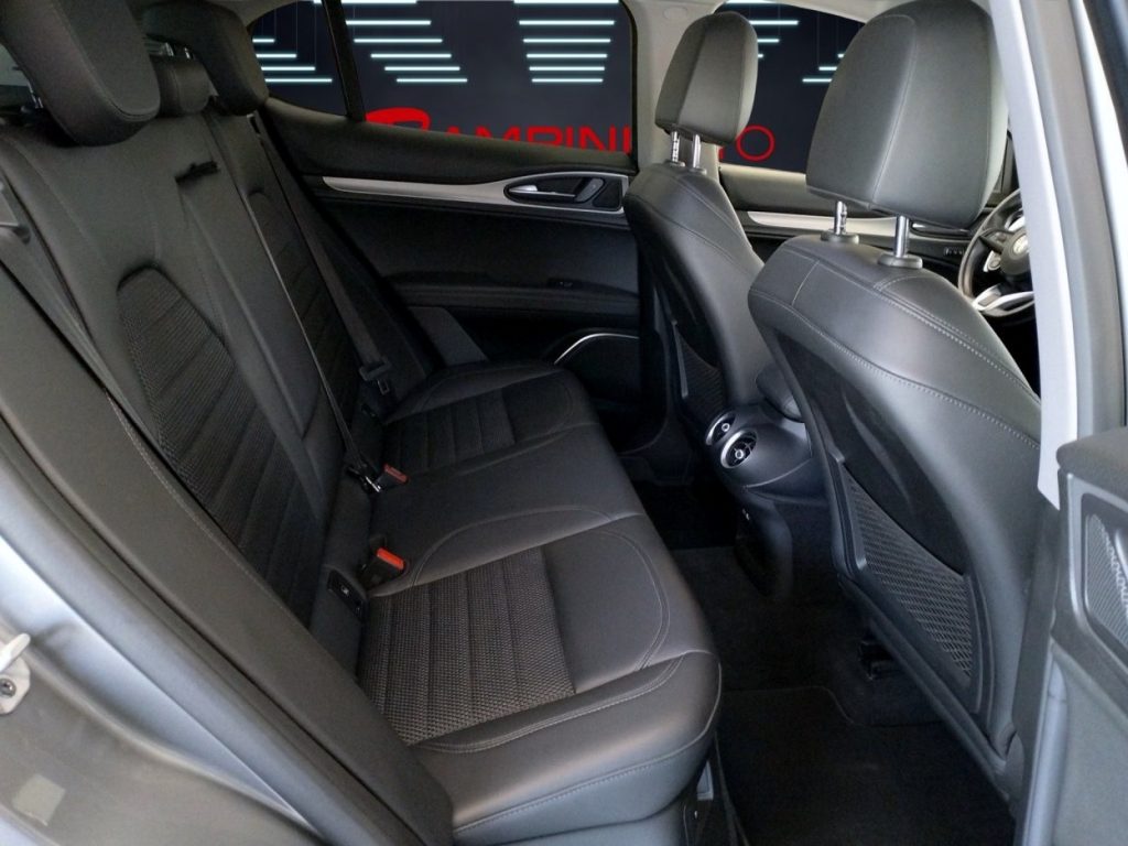 ALFA ROMEO Stelvio 2.2 Turbodiesel 190 CV AT8 Q4 Sprint - 18