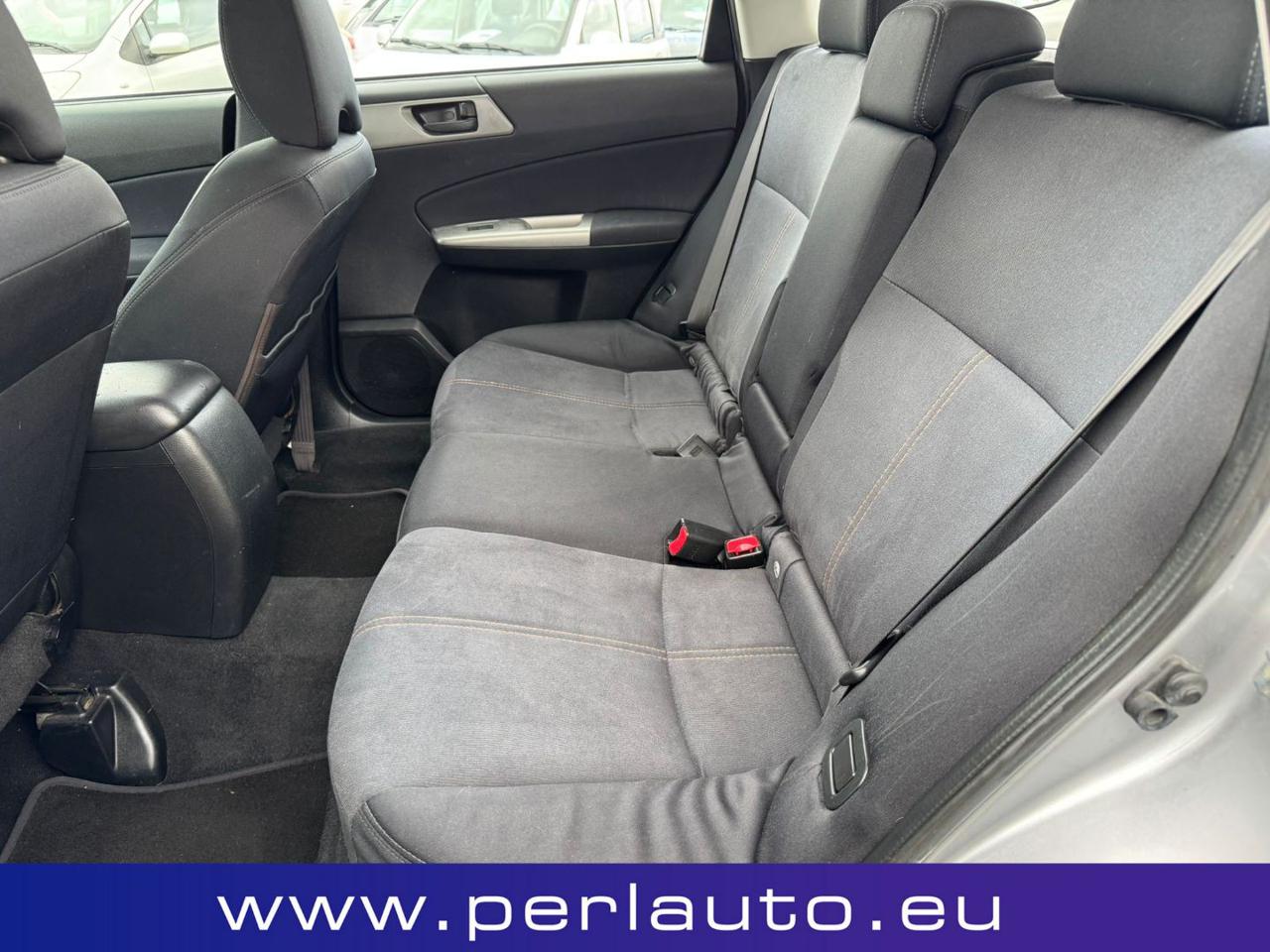 SUBARU Forester 2.0D XS VQ - 14