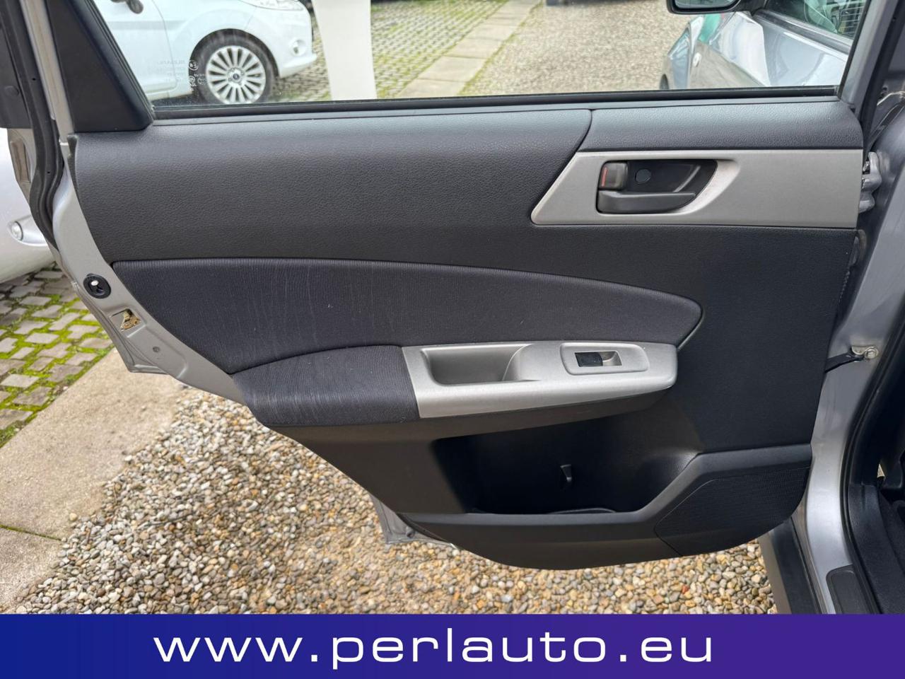 SUBARU Forester 2.0D XS VQ - 13