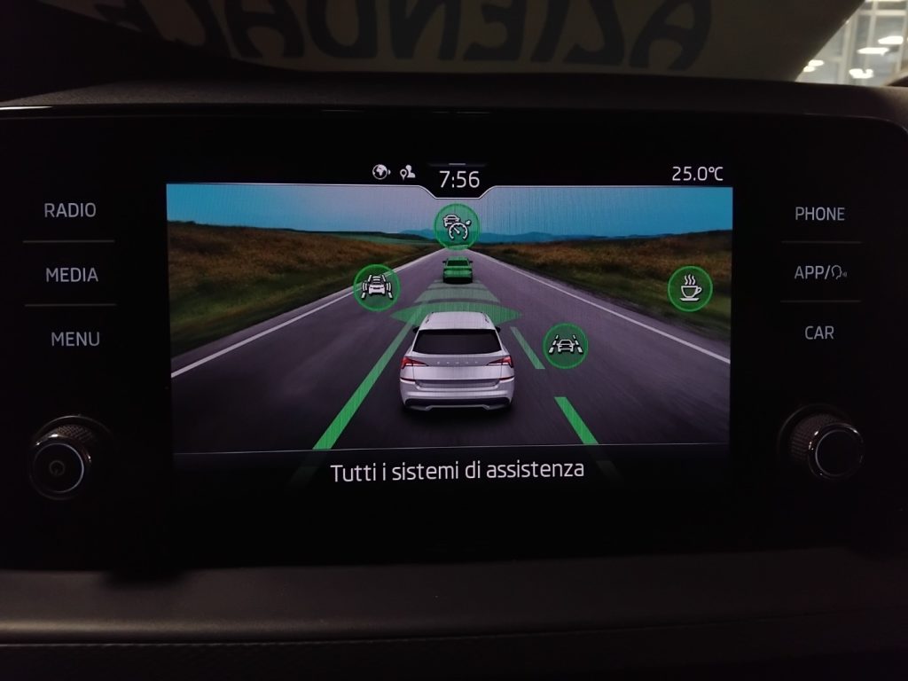 SKODA Kamiq 1.0 TSI Ambition CON GRIMALDI SPECIAL DAY - 21
