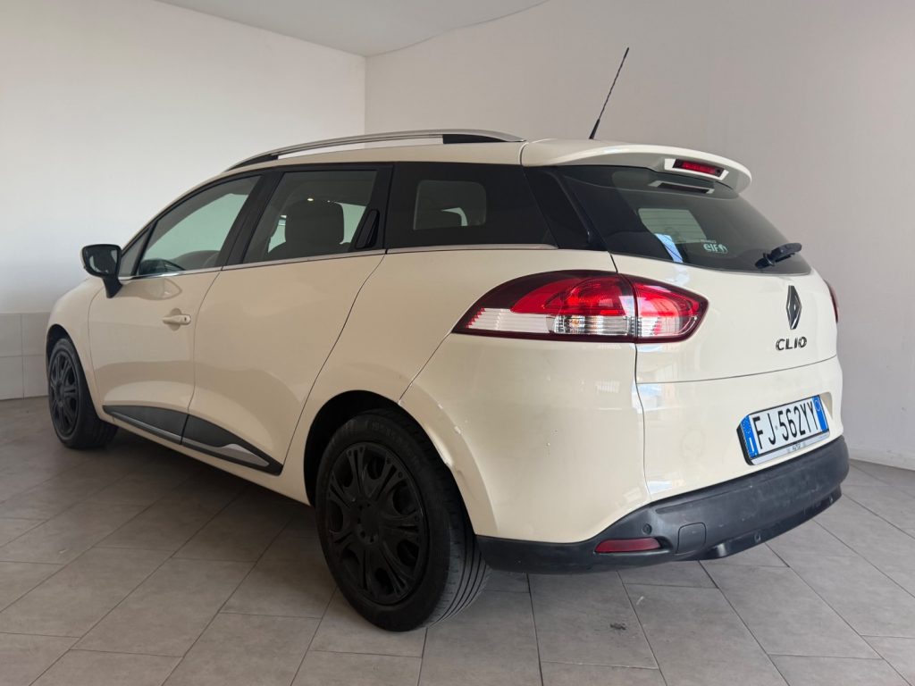 RENAULT Clio Sporter 1.2 75CV Intens - 5