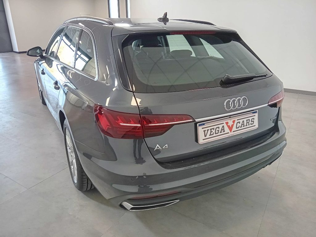Clicca per ingrandire A4 - Avant 40 TDI quattro S tronic Business Advanced