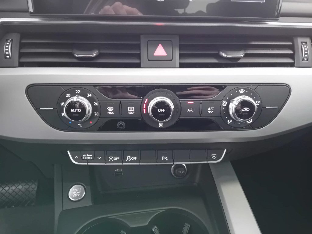 Clicca per ingrandire A4 - Avant 40 TDI quattro S tronic Business Advanced