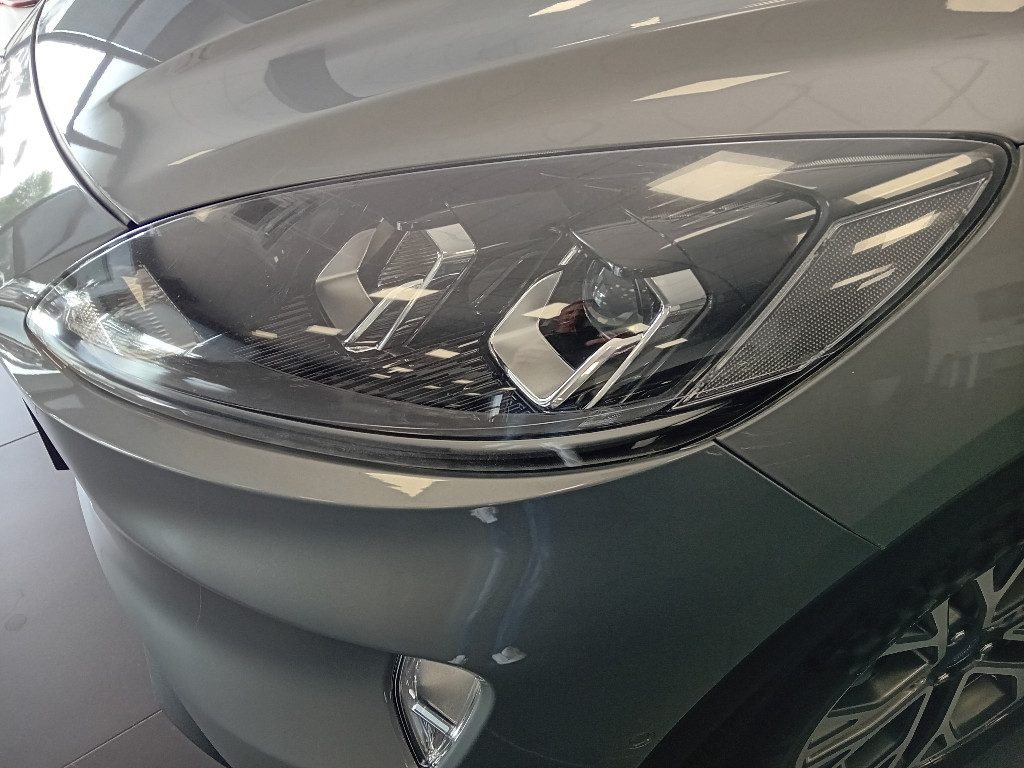 Clicca per ingrandire Kuga - 2.5 Plug In Hybrid 225 CV CVT 2WD Titanium
