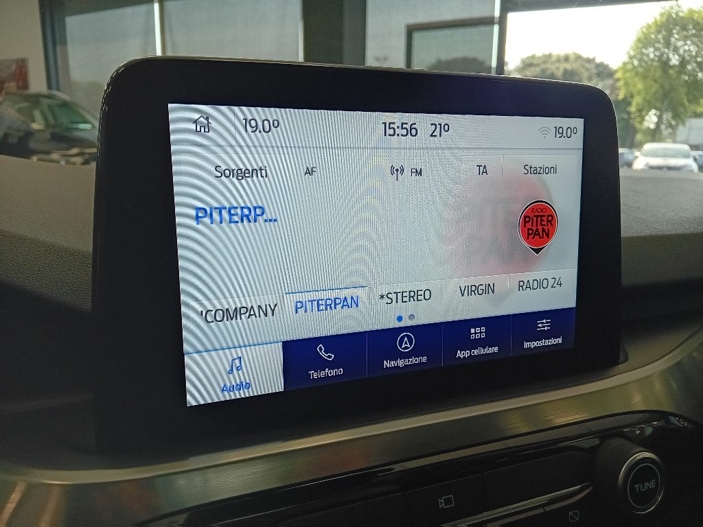 Clicca per ingrandire Kuga - 2.5 Plug In Hybrid 225 CV CVT 2WD Titanium