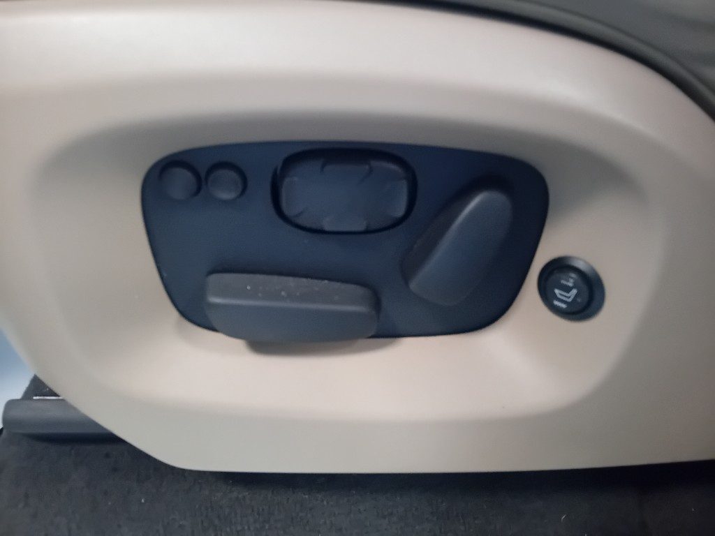 Clicca per ingrandire Range Rover Sport - 3.0 TDV6 HSE