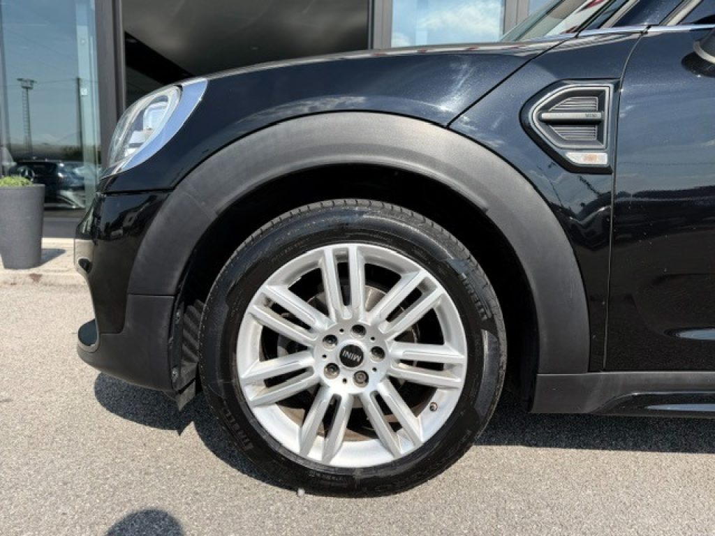 Clicca per ingrandire Countryman - 1.5 One D HYPE Countryman Automatica