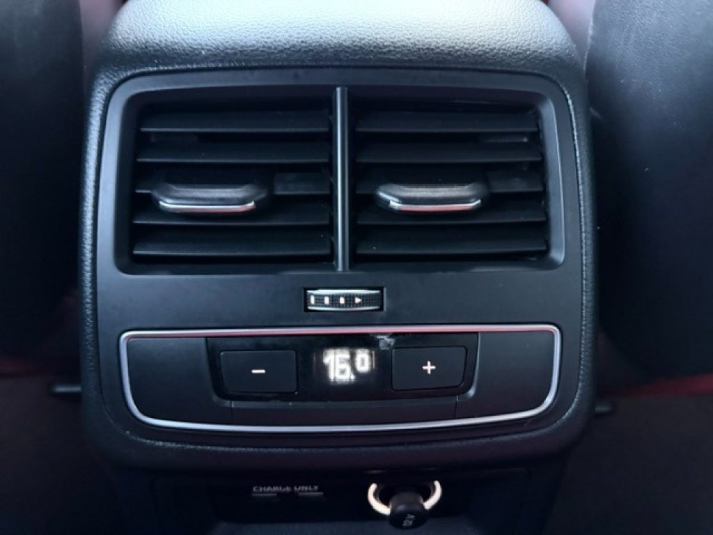 Clicca per ingrandire S4 - Avant TDI 347cv Black Edition sport attitude
