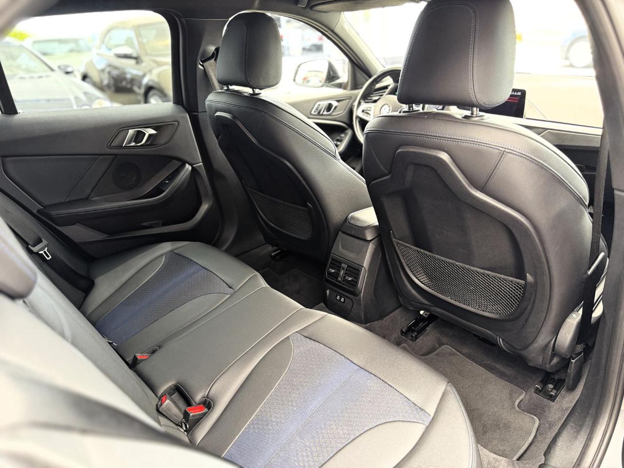 BMW 118 d 150cv M-Sport (Auto/Navi/Retro/LED) - 12