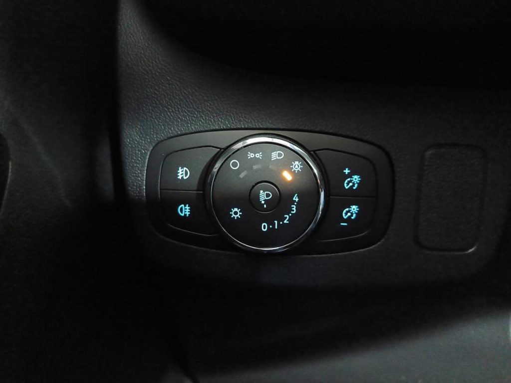 FORD Puma 1.0 EcoBoost Hybrid 125 CV S&S. Titanium - 16