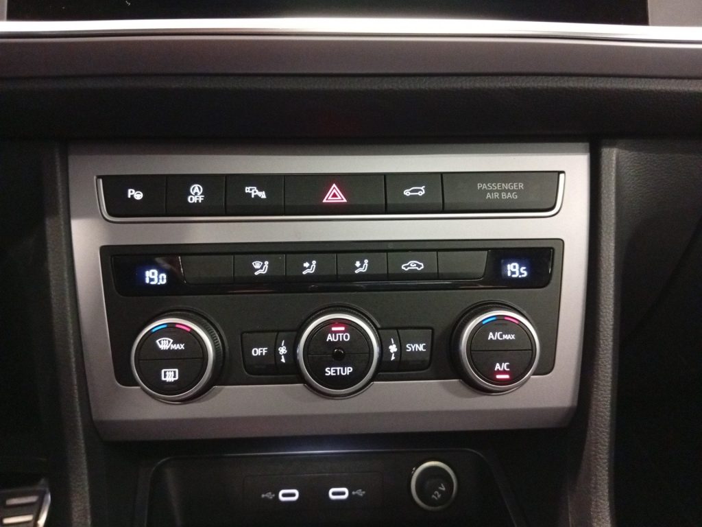 SEAT Ateca Ateca 1.5 ecotsi FR 150cv AUTOMATICA TETTO APRIBIL - 13