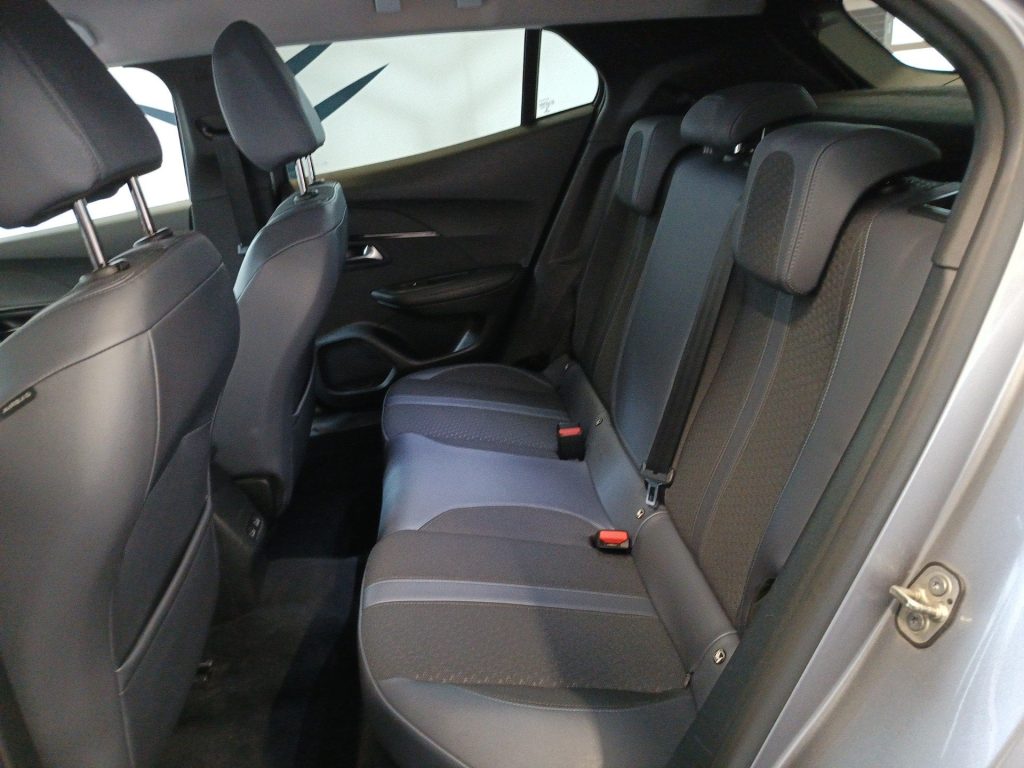 PEUGEOT 2008 2008 1.5 diesel GT Line  130cv AUTOMATICA - 9