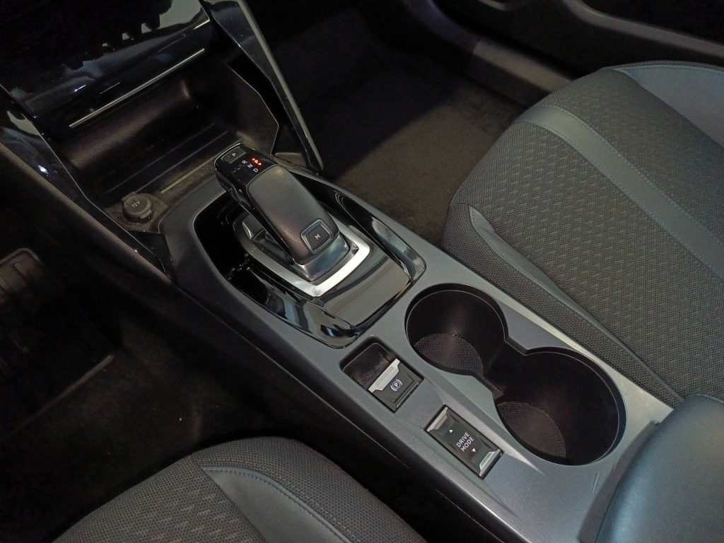 PEUGEOT 2008 2008 1.5 diesel GT Line  130cv AUTOMATICA - 15