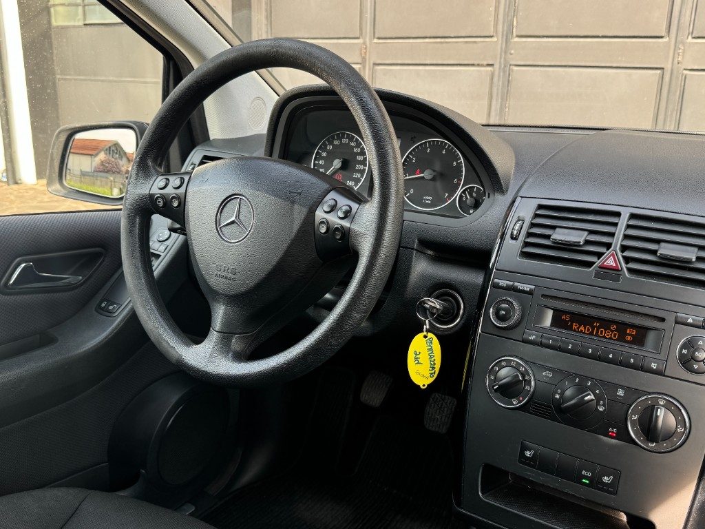 MERCEDES-BENZ A 160 BlueEFFICIENCY Style - 4