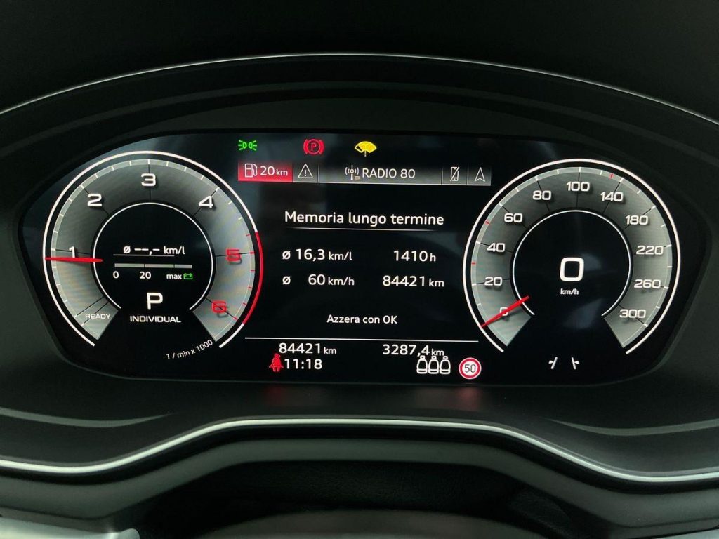 AUDI A4 Avant 40 TDI quattro S tronic S line edition - 8