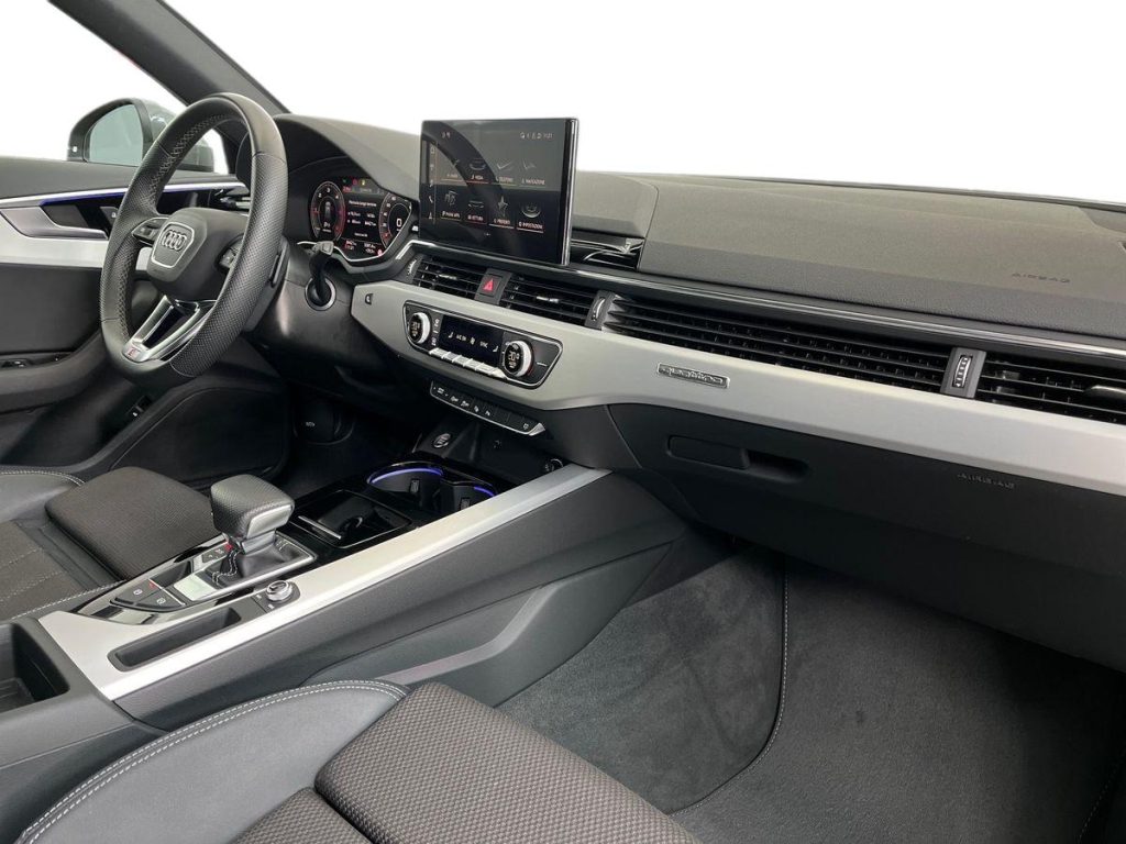 AUDI A4 Avant 40 TDI quattro S tronic S line edition - 16