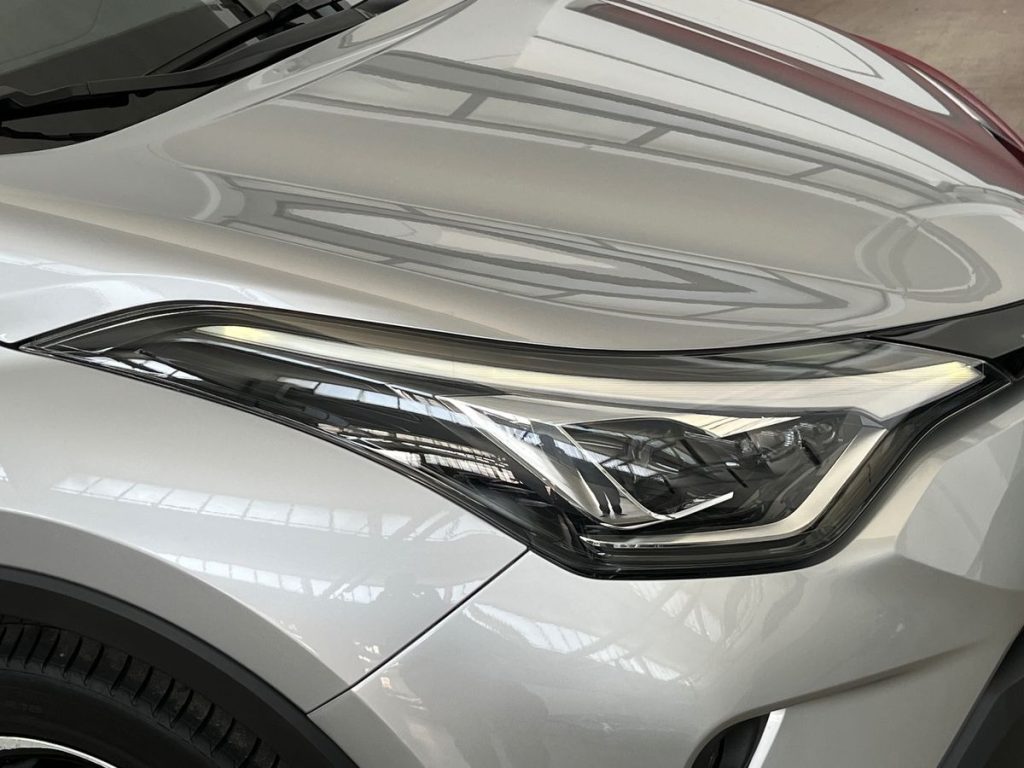 TOYOTA C-HR 1.8 Hybrid E-CVT Trend - 17