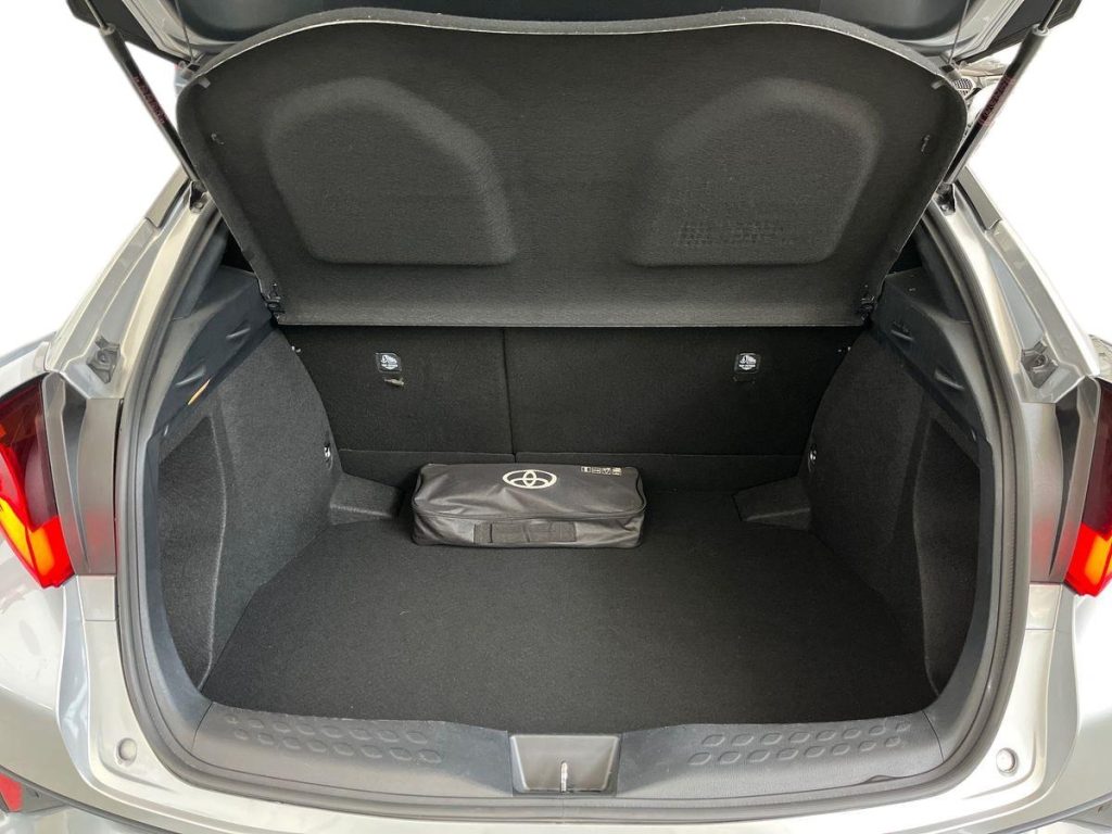 TOYOTA C-HR 1.8 Hybrid E-CVT Trend - 13