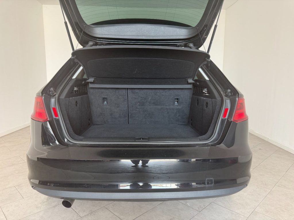 AUDI A3 SPB 1.2 TFSI Ambiente - 7