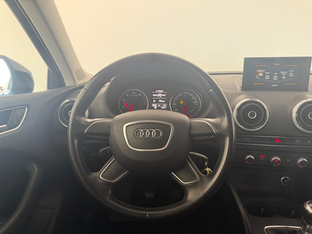 AUDI A3 SPB 1.2 TFSI Ambiente - 10