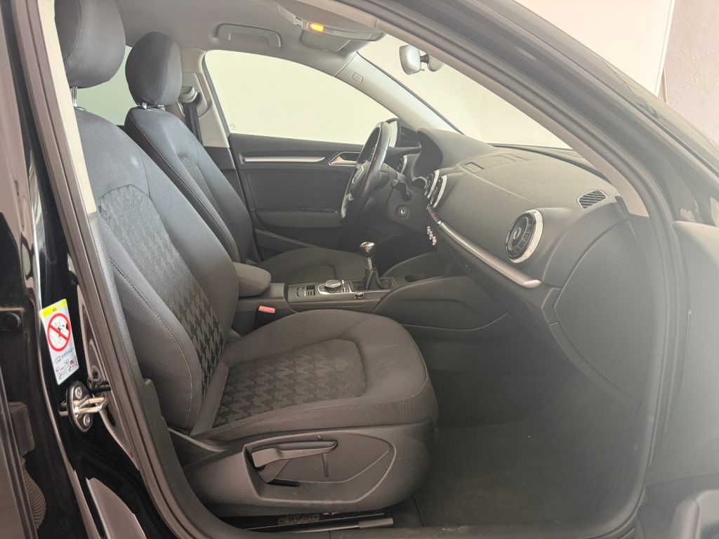 AUDI A3 SPB 1.2 TFSI Ambiente - 19