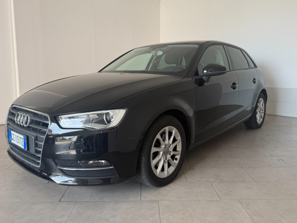 AUDI A3 SPB 1.2 TFSI Ambiente - 2
