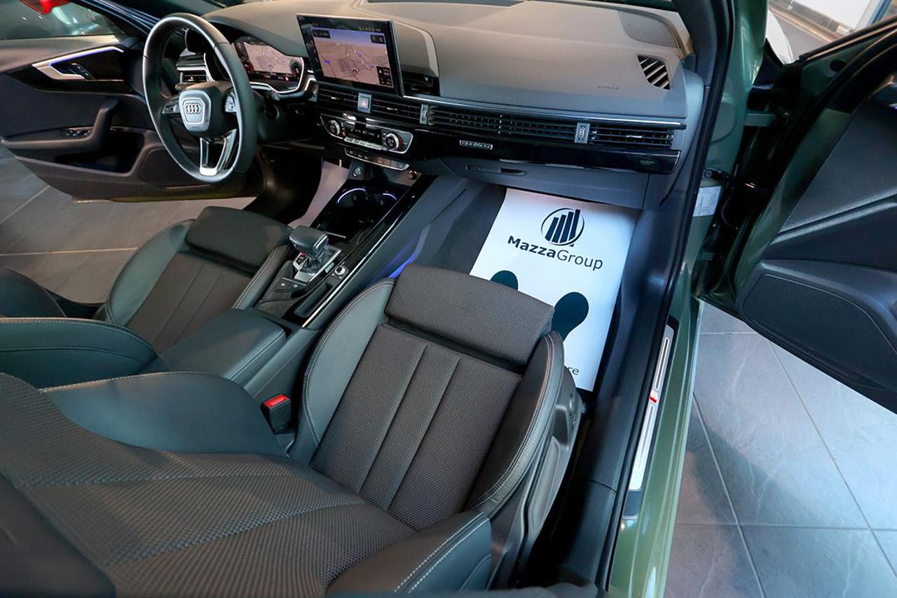 AUDI A4 40 TDI Avant Quattro S-Tronic S-Line - 18