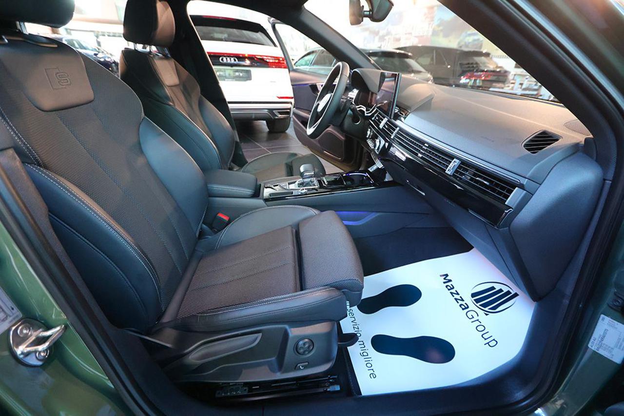 AUDI A4 40 TDI Avant Quattro S-Tronic S-Line - 50