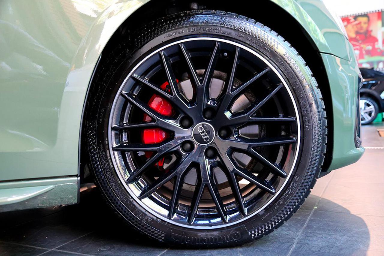 AUDI A4 40 TDI Avant Quattro S-Tronic S-Line - 6