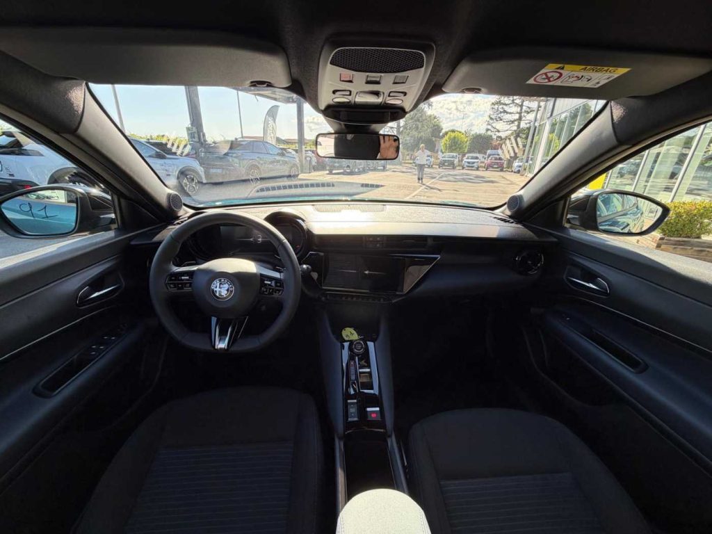 ALFA ROMEO Junior 1.2 145 CV Hybrid eDCT6 - 13