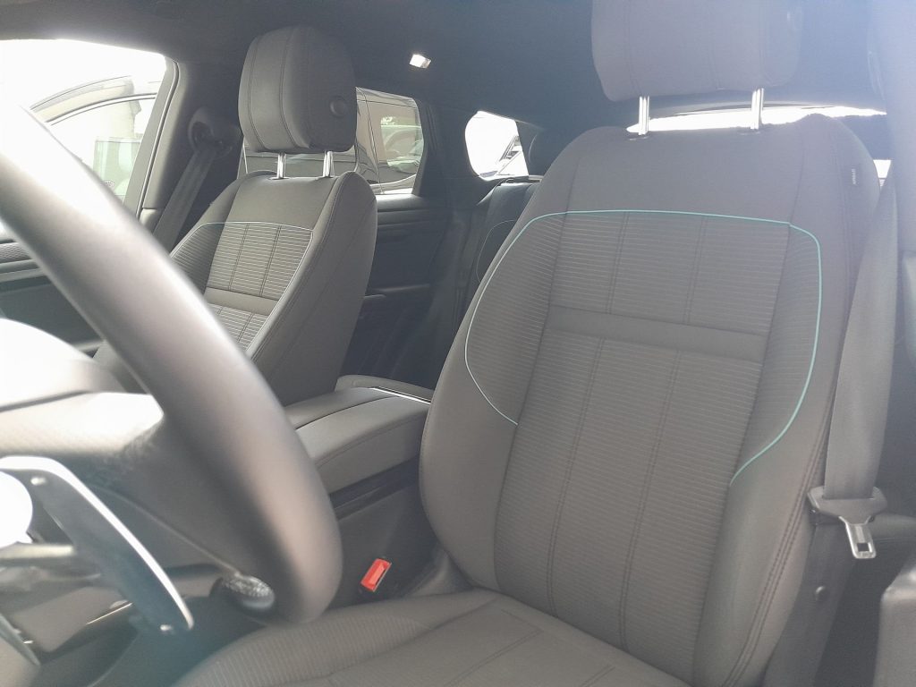 LAND ROVER Range Rover Evoque 2.0 D165 MHEV R-Dynamic AWD auto - 19