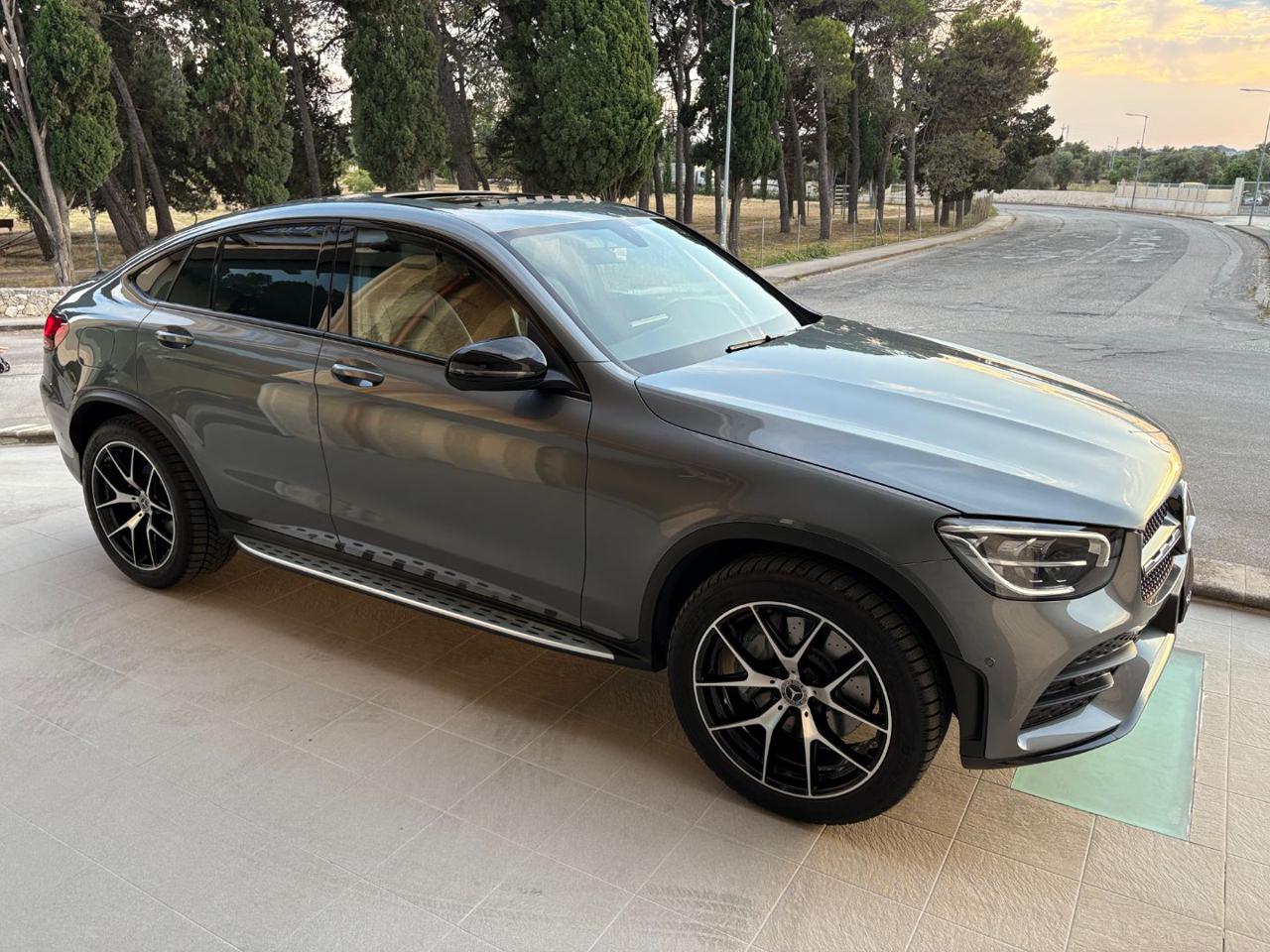 MERCEDES-BENZ GLC 300 de 4Matic Plug-in hybrid Coupé Premium Plus. - 3