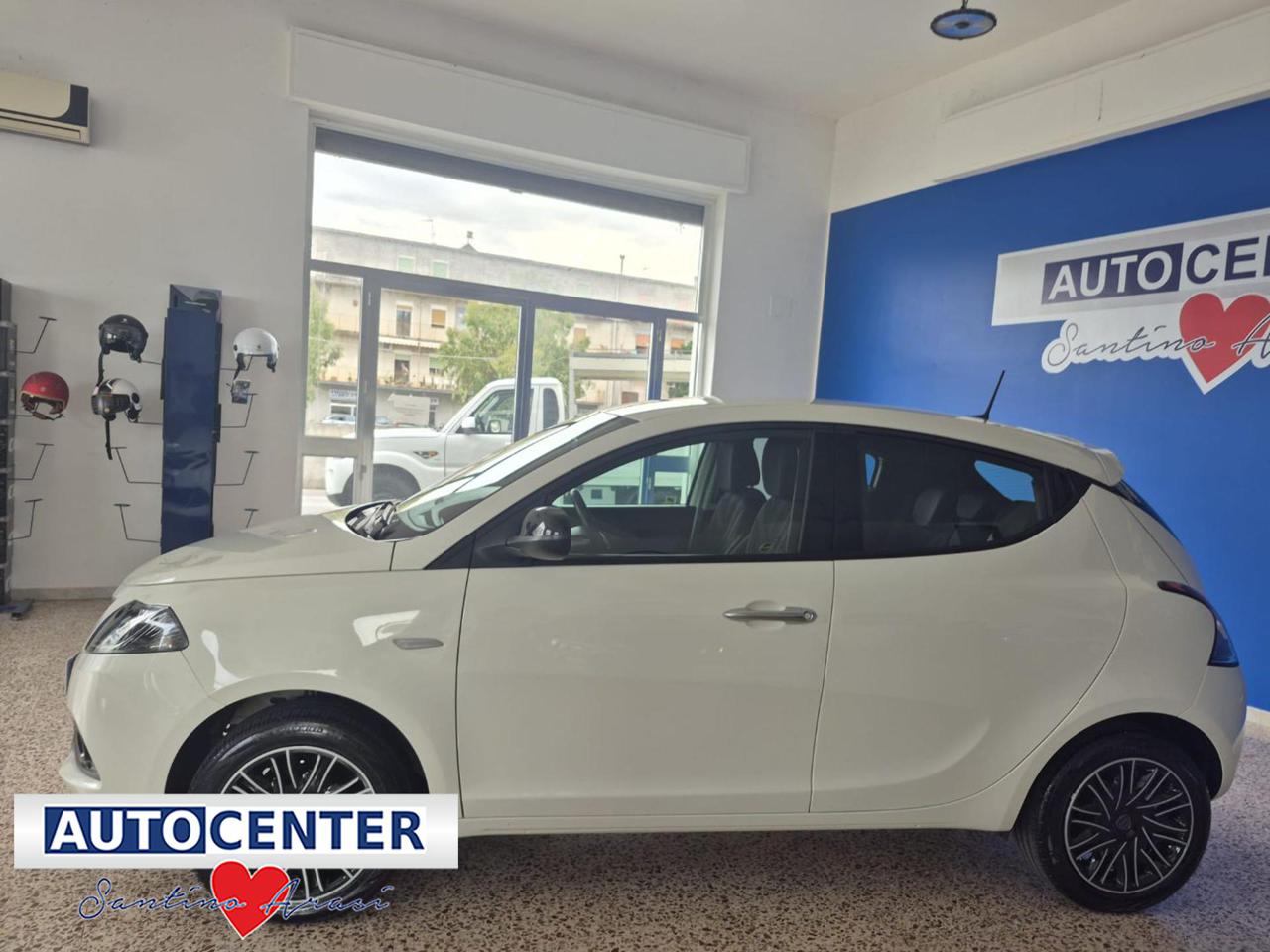 LANCIA Ypsilon 1.0 FireFly 5 porte S&S Hybrid Gold - 3