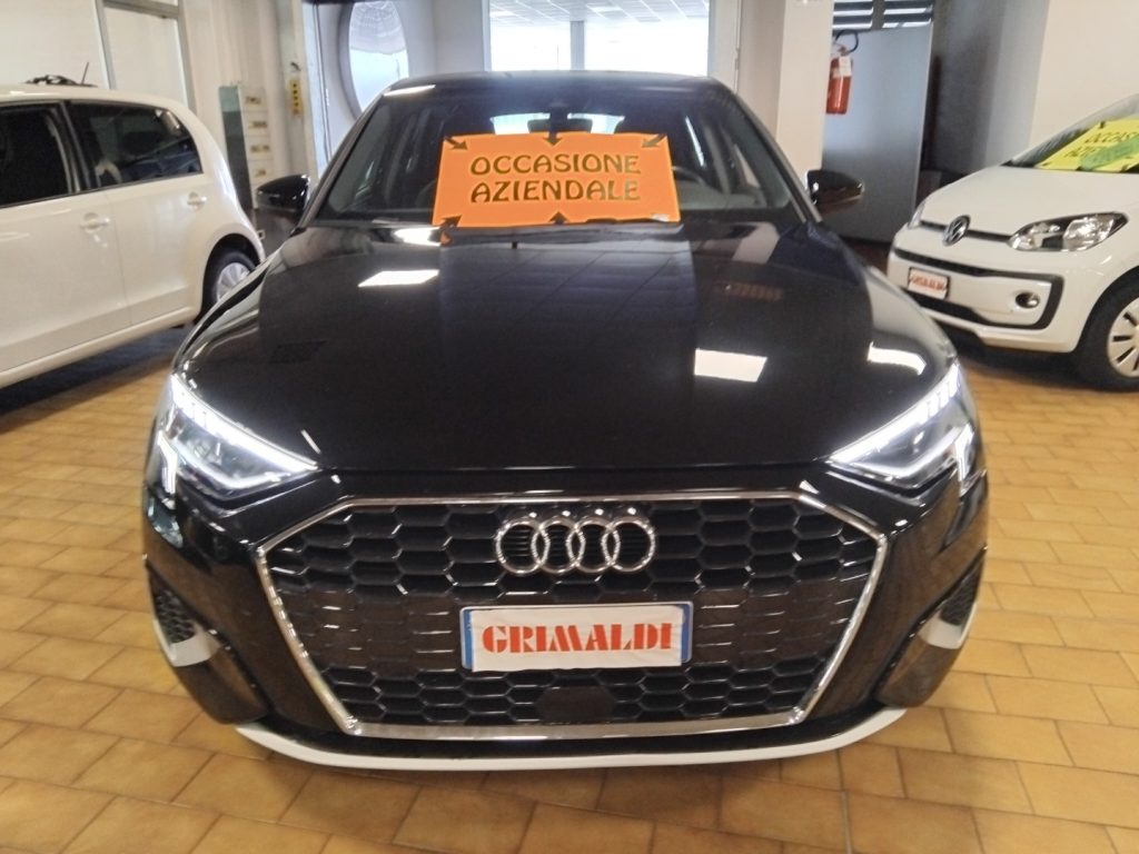AUDI A3 SPORTBACK 30 E TFSI S tr. Bus. Advan. 18 MILD HYB - 2