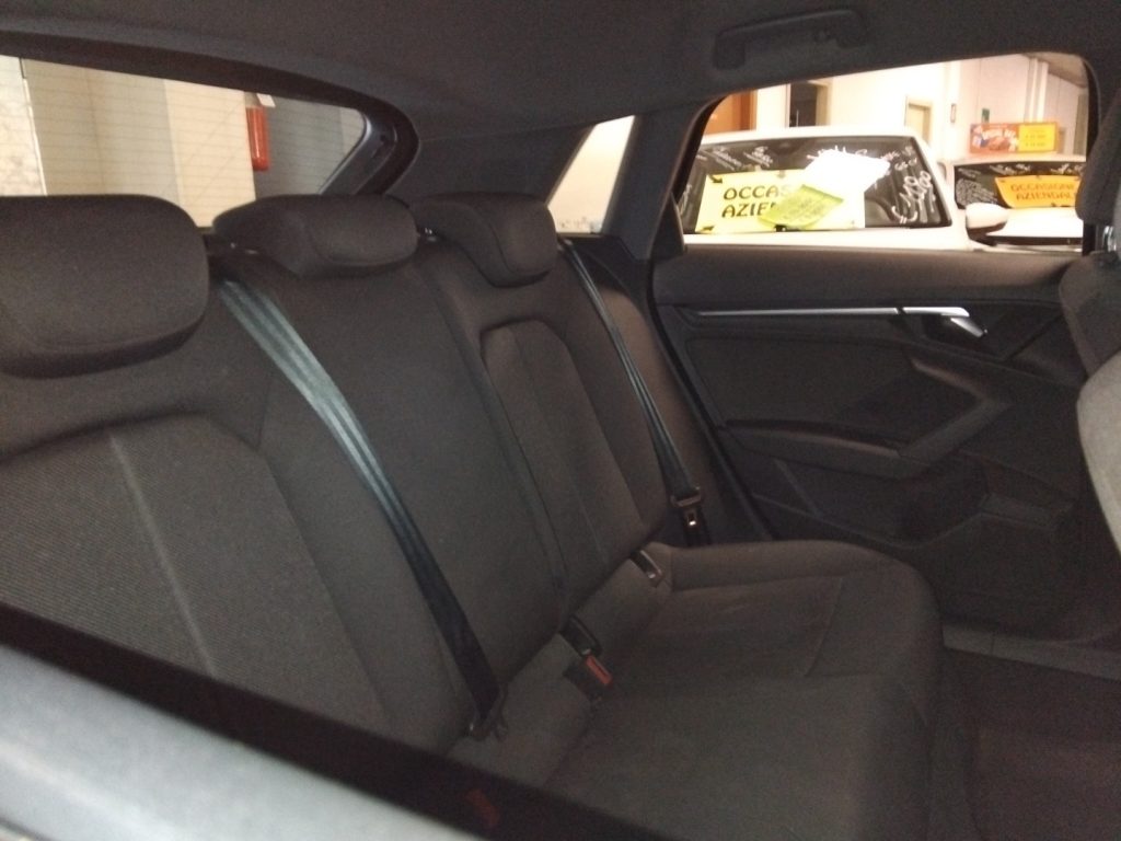 AUDI A3 SPORTBACK 30 E TFSI S tr. Bus. Advan. 18 MILD HYB - 9