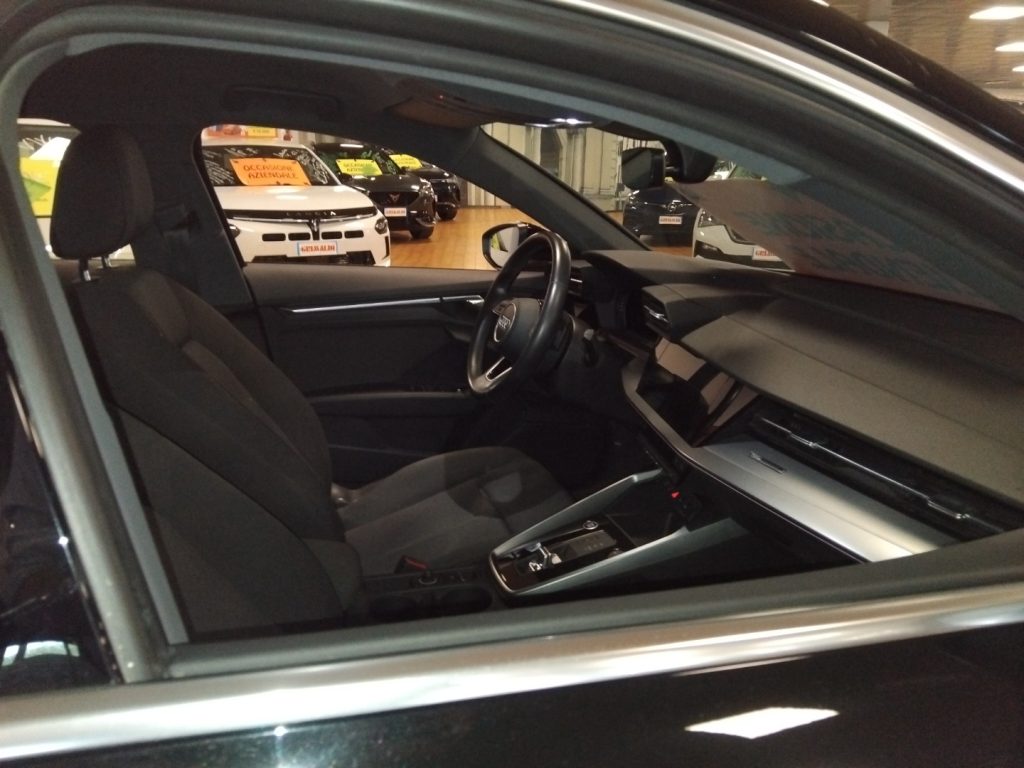 AUDI A3 SPORTBACK 30 E TFSI S tr. Bus. Advan. 18 MILD HYB - 10