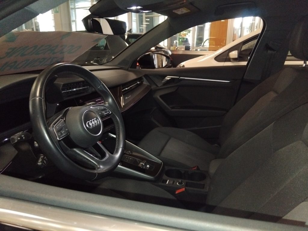 AUDI A3 SPORTBACK 30 E TFSI S tr. Bus. Advan. 18 MILD HYB - 11