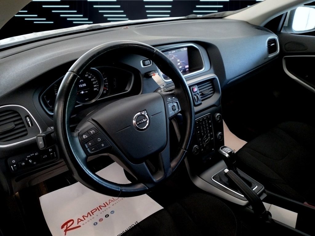VOLVO V40 D2 Business 120 Cv Pronta Consegna - 13