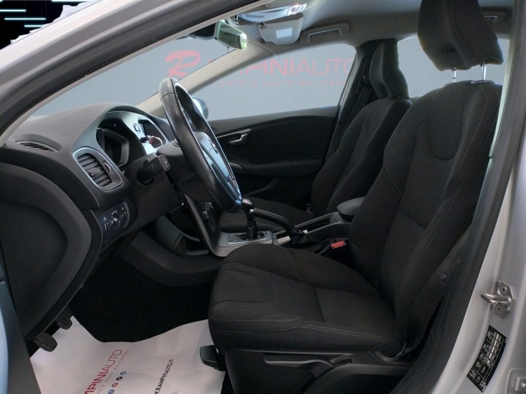 VOLVO V40 D2 Business 120 Cv Pronta Consegna - 14
