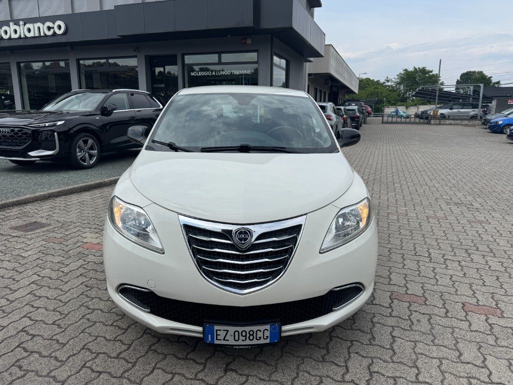 LANCIA Ypsilon 1.3 MJT 16V 95 CV 5 porte Gold - 2