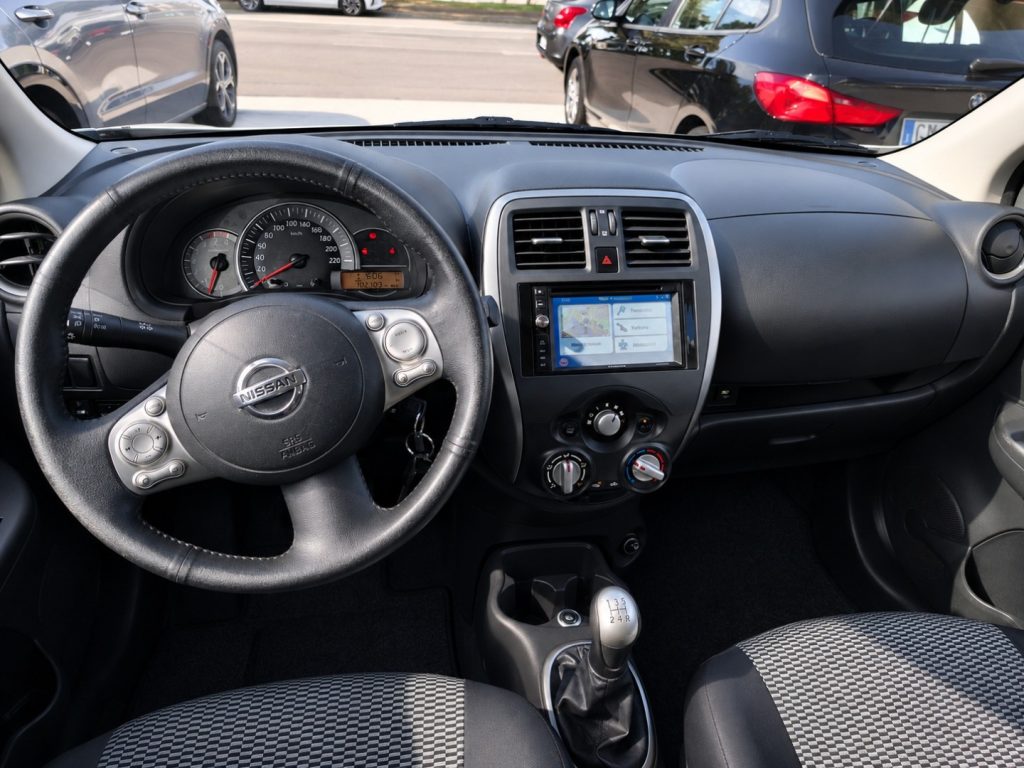 NISSAN Micra 1.2 GPL Eco 80 Cv Comfort Navi Neo Patentati - 9